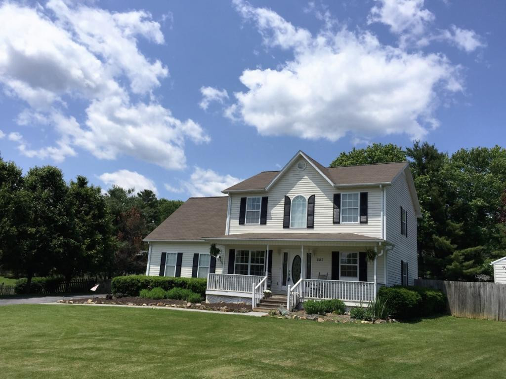 807 East Mountain View Road Johnson City, TN 37601 - Photo 5 of 36 Side View