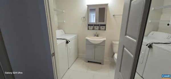 $1,300 | 185 Country Hill Lane, Unit B, Palmyra, VA 22963