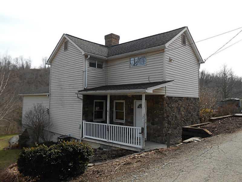 23 Simpson Street Lawrence, PA 15055 - Photo 14 of 20 Exterior Front.