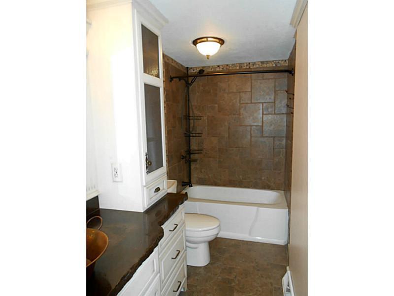 23 Simpson Street Lawrence, PA 15055 - Photo 5 of 20 Full Bath.