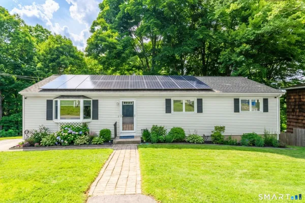 $329,900 | 30 Maplewood Street, Oakville, CT 06779