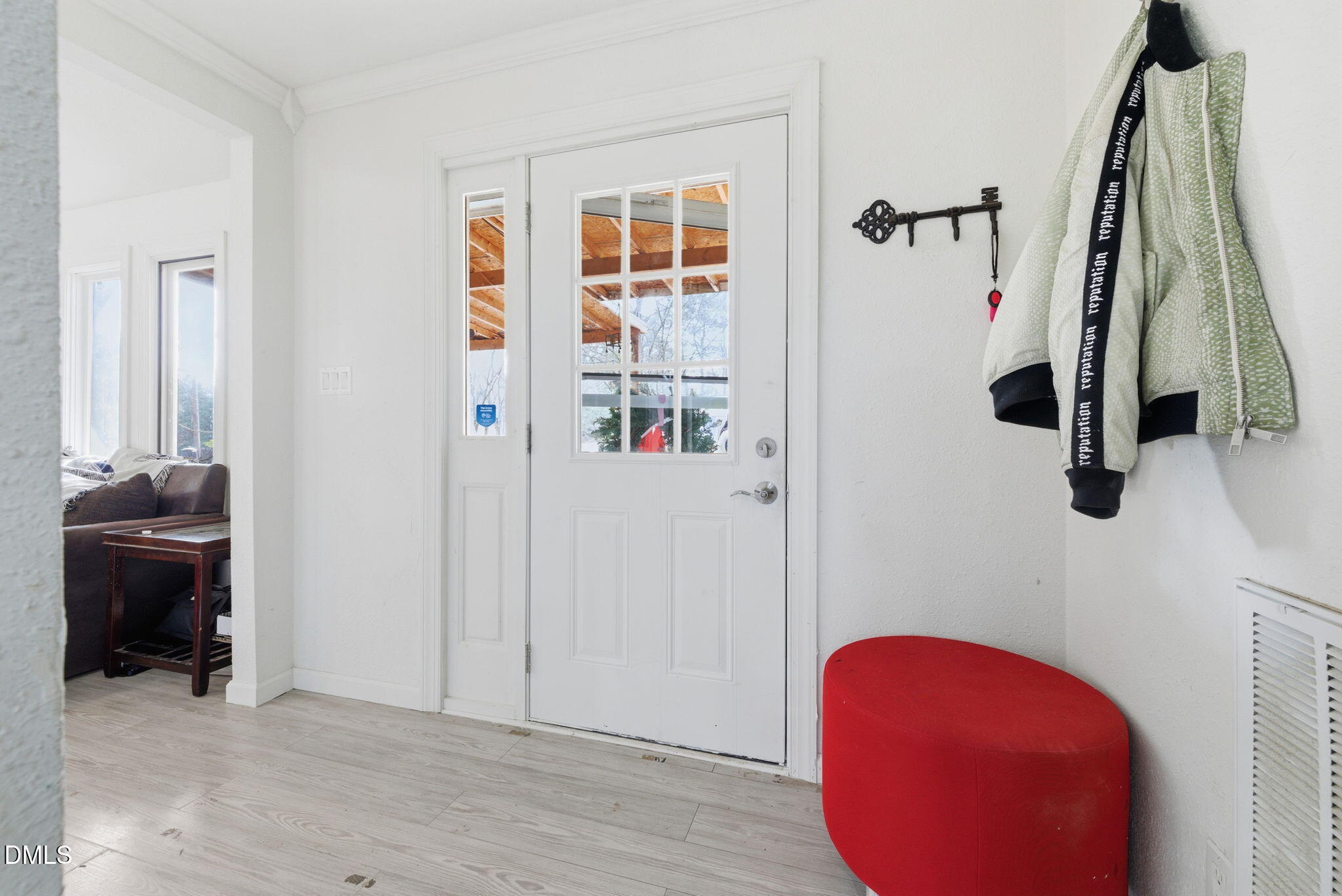 6948 Three Bridges Circle Raleigh, NC 27613 - Photo 8 of 35 10-web-or-mls-DX3A7594