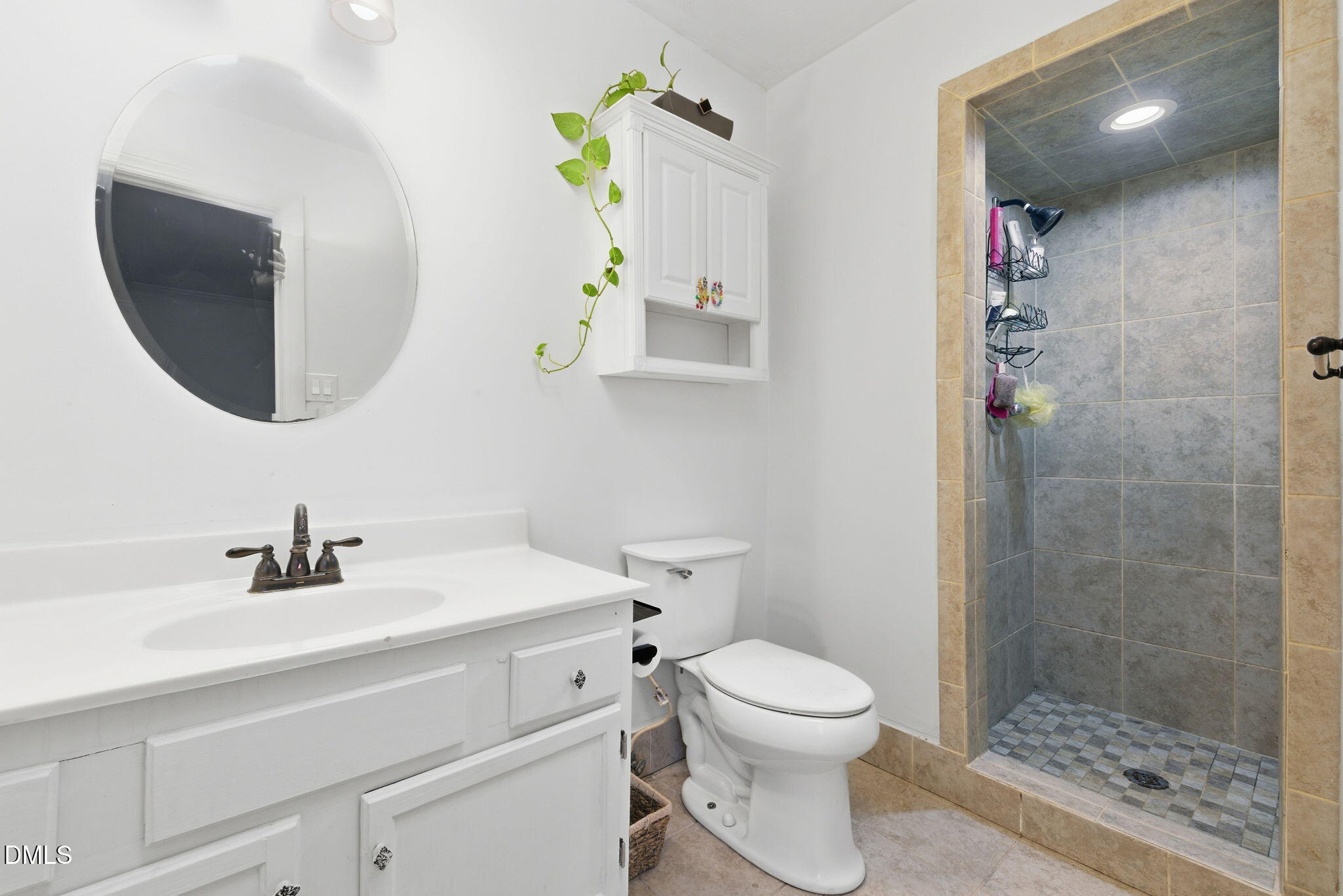 6948 Three Bridges Circle Raleigh, NC 27613 - Photo 19 of 35 primary bath