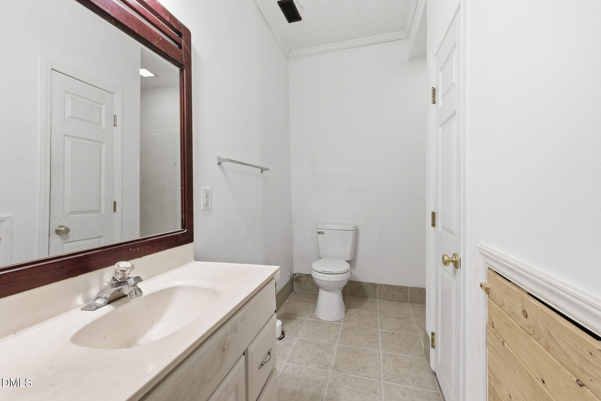 6948 Three Bridges Circle Raleigh, NC 27613 - Photo 24 of 35 basement bath