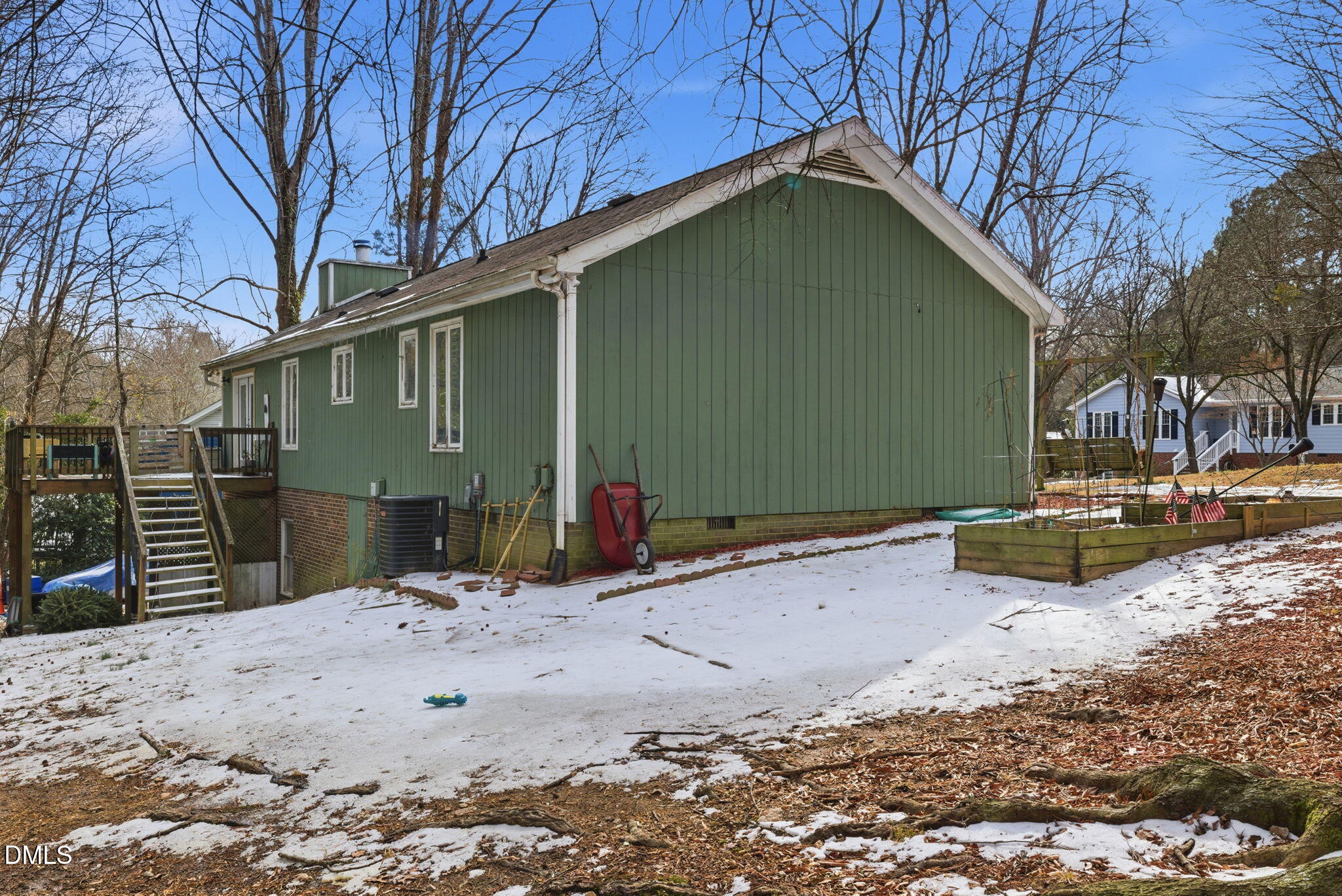 6948 Three Bridges Circle Raleigh, NC 27613 - Photo 5 of 35 7-web-or-mls-DX3A7634