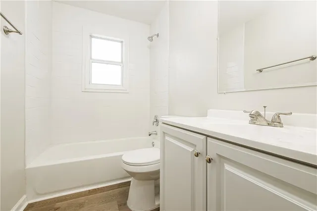 $2,075 | 1212 Northwest 67th Street, Kansas City, MO 64118