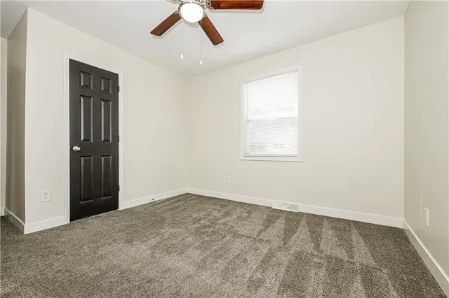 $2,075 | 1212 Northwest 67th Street, Kansas City, MO 64118