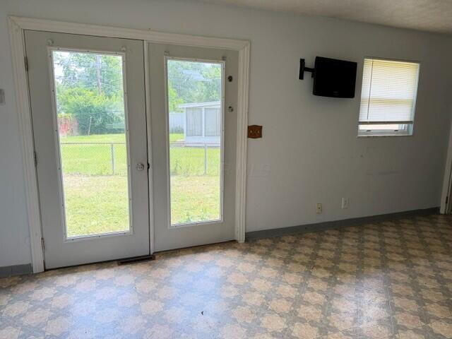 1852 Bar Harbor Road Columbus, OH 43219 - Photo 7 of 20