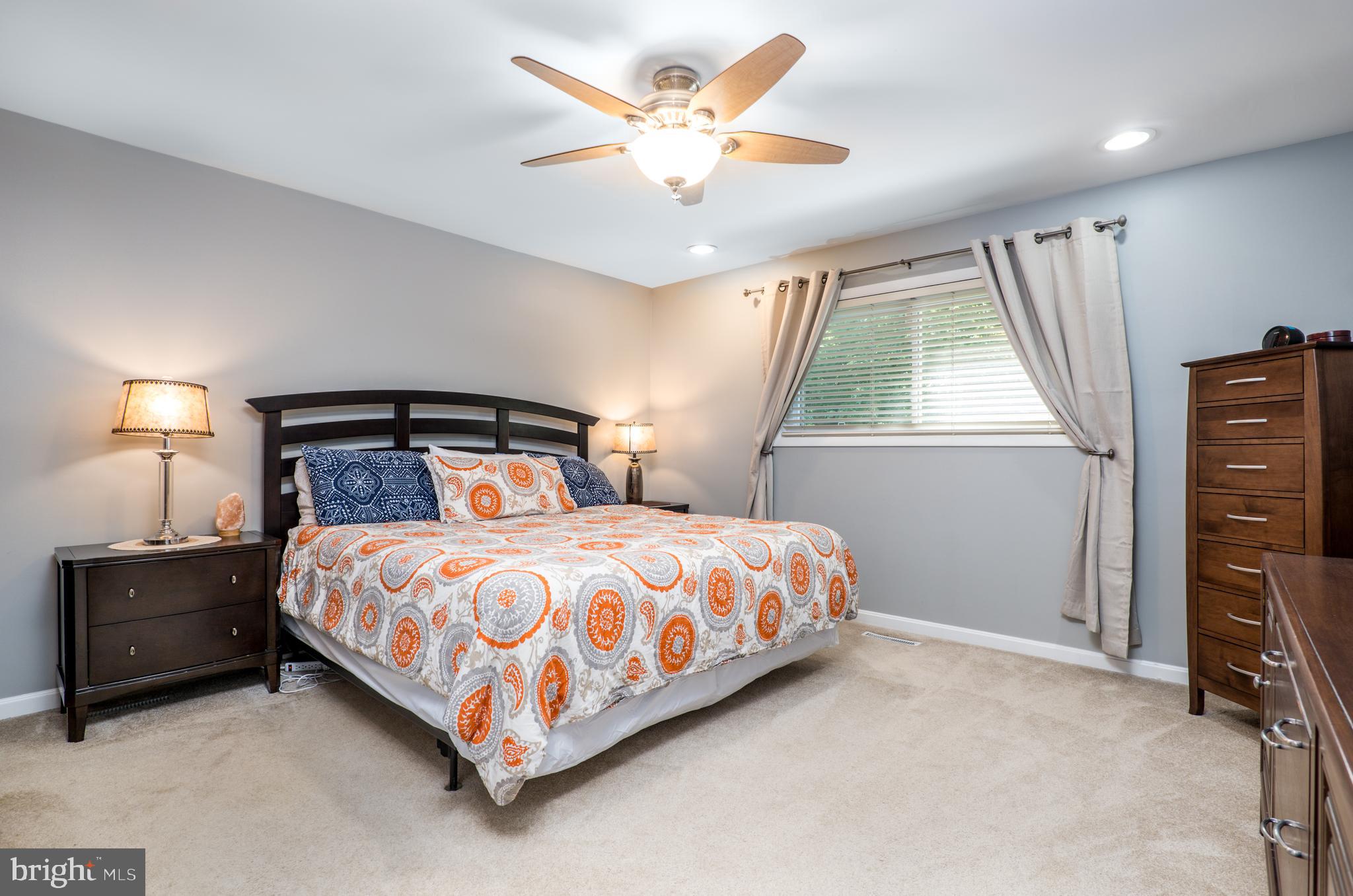 7209 Verbena Road Baltimore, MD 21209 - Photo 13 of 42 large master suite w walk-in & private ba