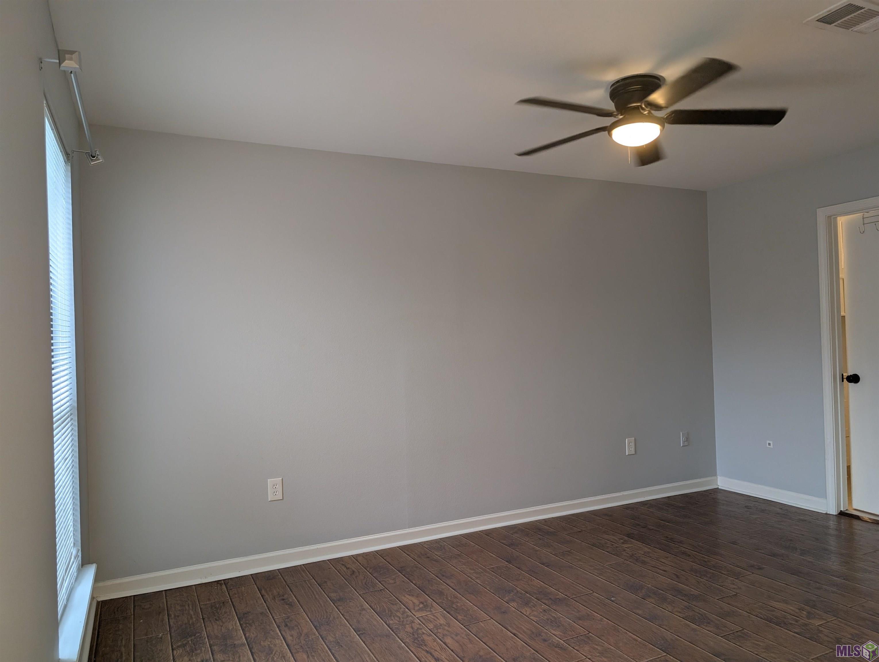 5123 South Oaks Drive Baton Rouge, LA 70816 - Photo 16 of 31 Primary Bedroom Upstairs