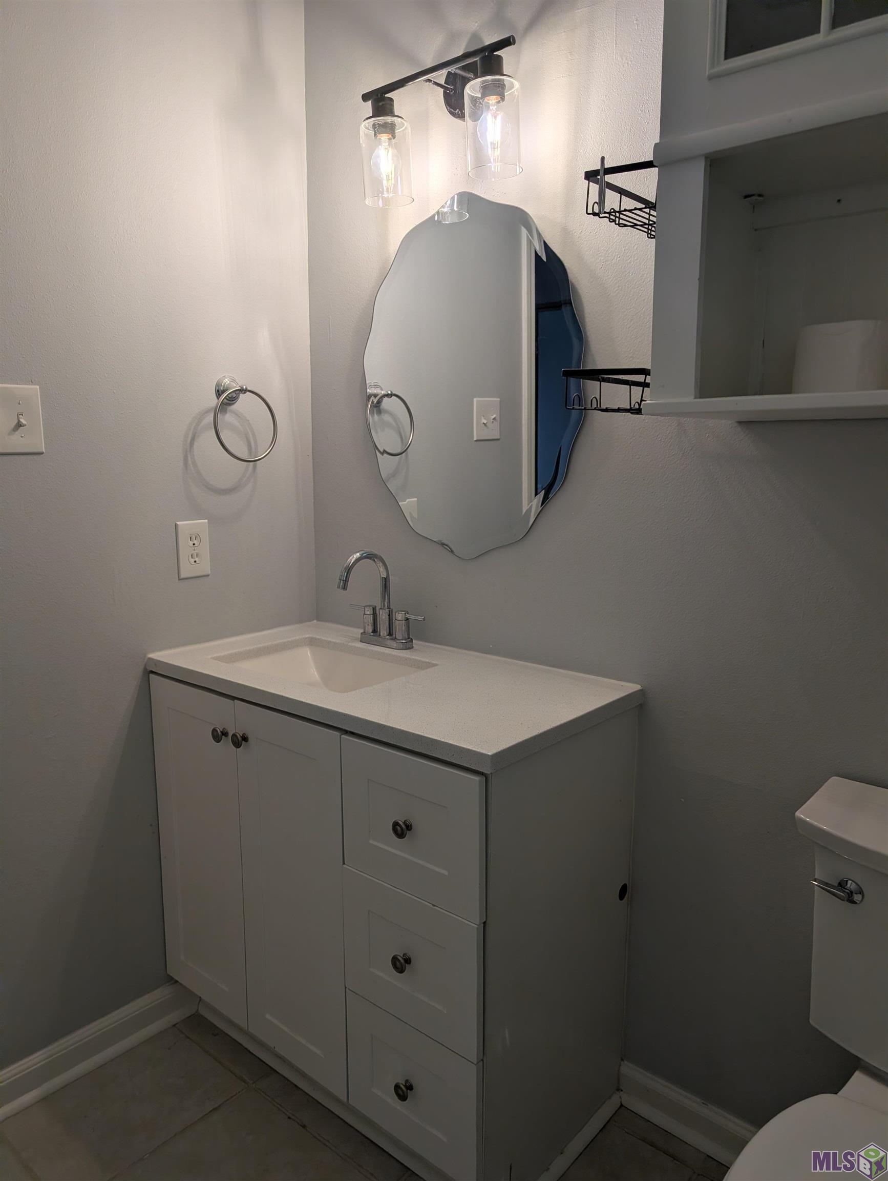 5123 South Oaks Drive Baton Rouge, LA 70816 - Photo 26 of 31 Primary Bath