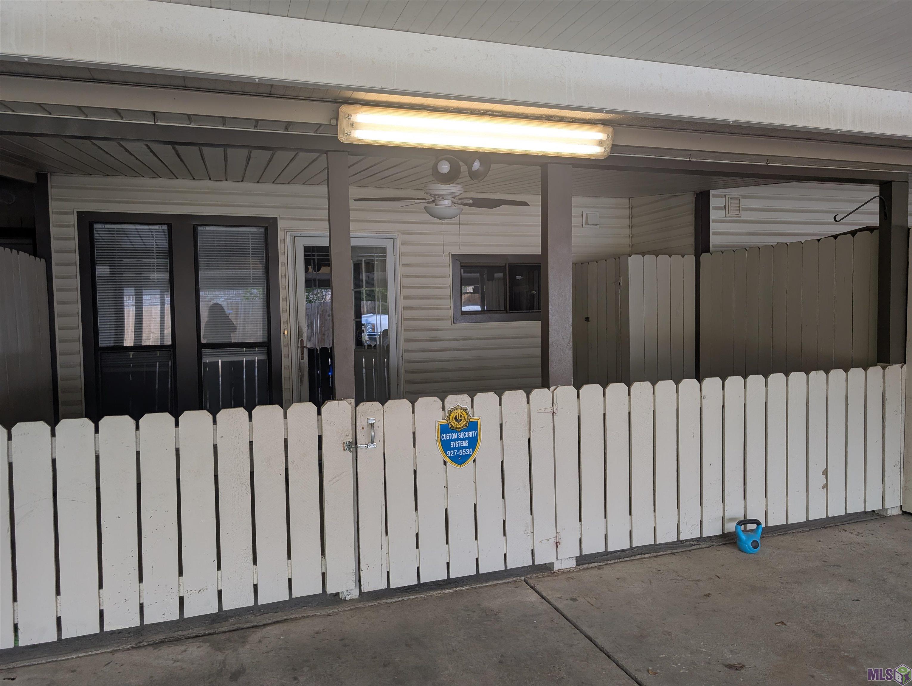 5123 South Oaks Drive Baton Rouge, LA 70816 - Photo 29 of 31 Carport and Porch/Patio