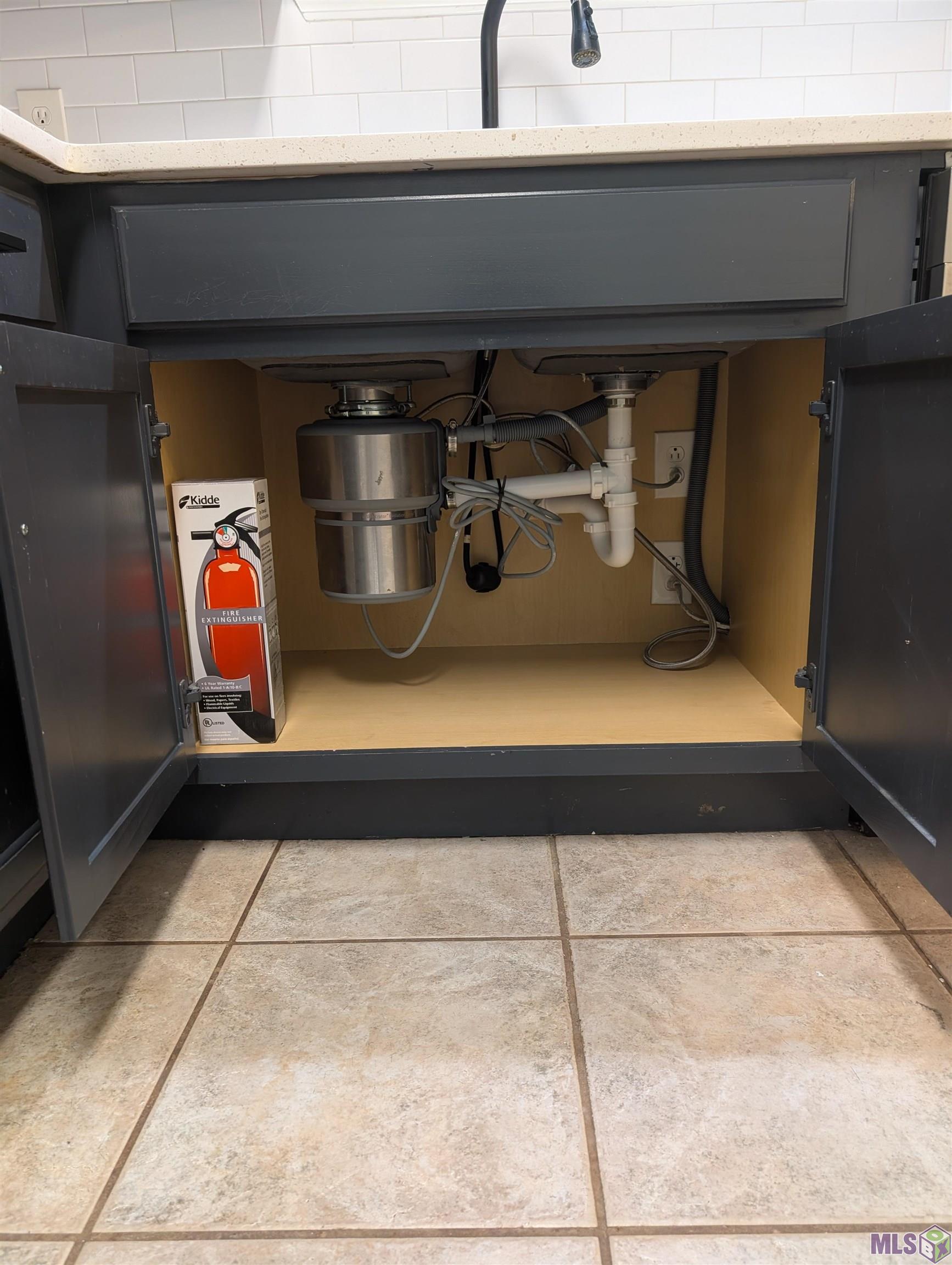 5123 South Oaks Drive Baton Rouge, LA 70816 - Photo 7 of 31 Under Kitchen Cabinet