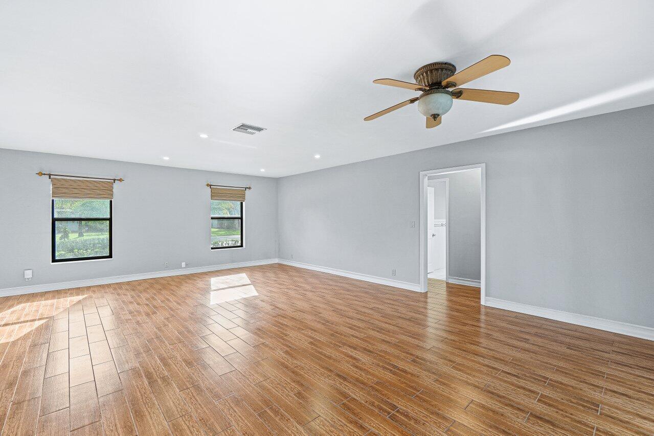 133 Northwest 10th Avenue Boca Raton, FL 33486 - Photo 10 of 25 Living room