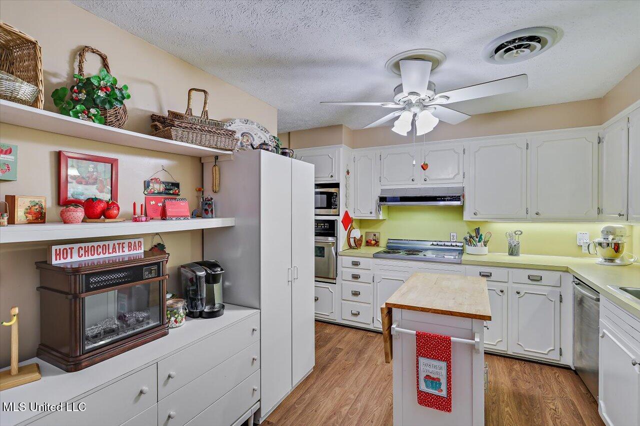 727 Laney Drive Clinton, MS 39056 - Photo 16 of 55 15-727 Laney Dr