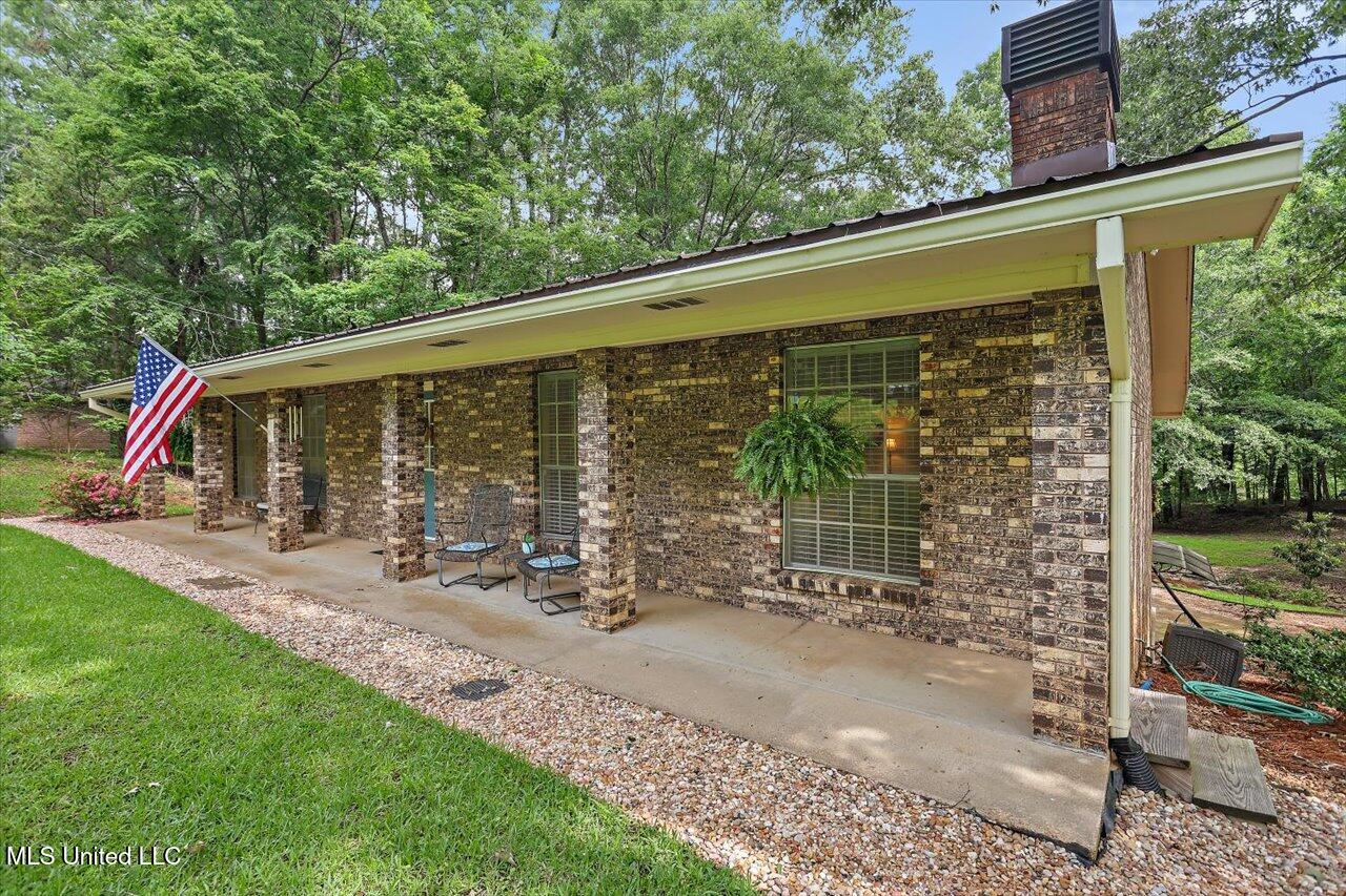 727 Laney Drive Clinton, MS 39056 - Photo 6 of 55 05-727 Laney Dr