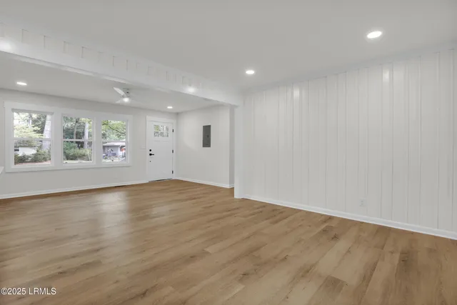 $374,000 | 2408 Pine Court South, Beaufort, SC 29902