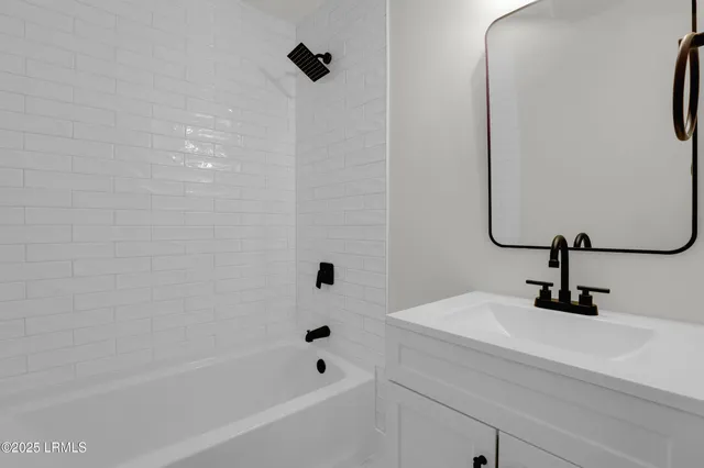 $374,000 | 2408 Pine Court South, Beaufort, SC 29902