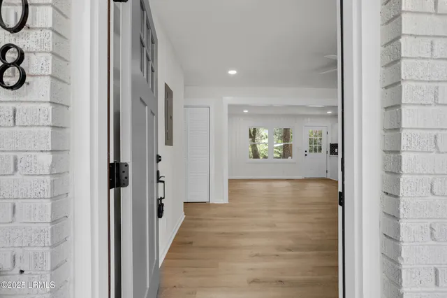 $374,000 | 2408 Pine Court South, Beaufort, SC 29902