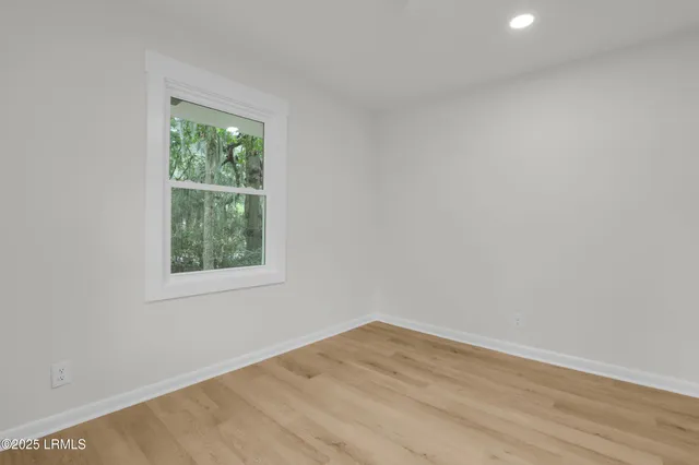 $374,000 | 2408 Pine Court South, Beaufort, SC 29902