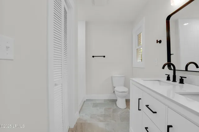 $374,000 | 2408 Pine Court South, Beaufort, SC 29902