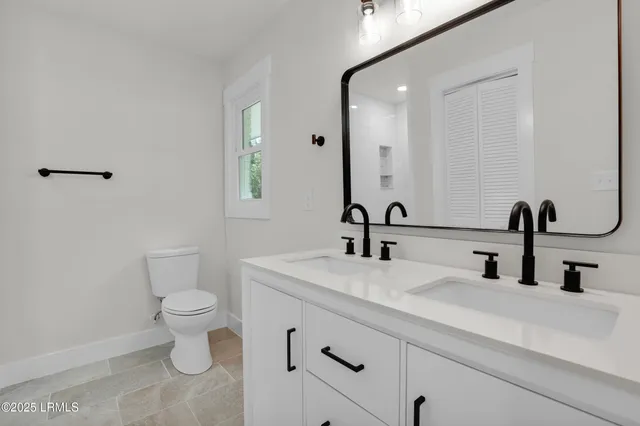 $374,000 | 2408 Pine Court South, Beaufort, SC 29902