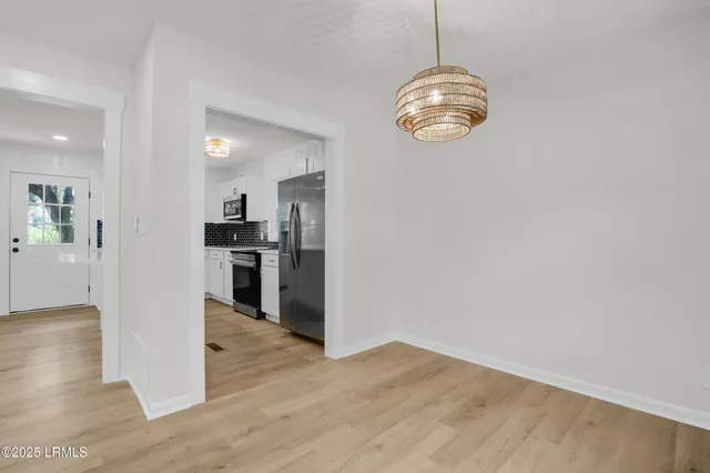 $374,000 | 2408 Pine Court South, Beaufort, SC 29902