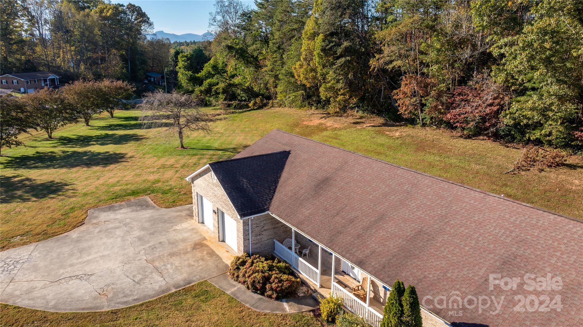 2658 Pax Hill Road Morganton, NC 28655 - Photo 3 of 30 Gallery Image 3
