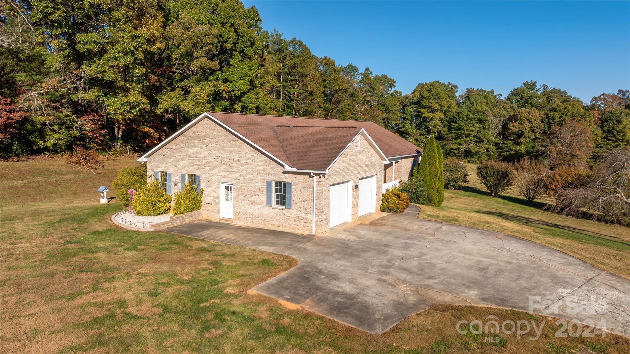 2658 Pax Hill Road Morganton, NC 28655 - Photo 7 of 30 Gallery Image 7
