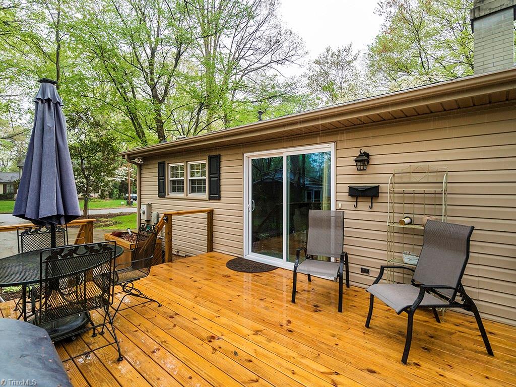 1712 Scarborough Road High Point, NC 27265 - Photo 22 of 24 Deck