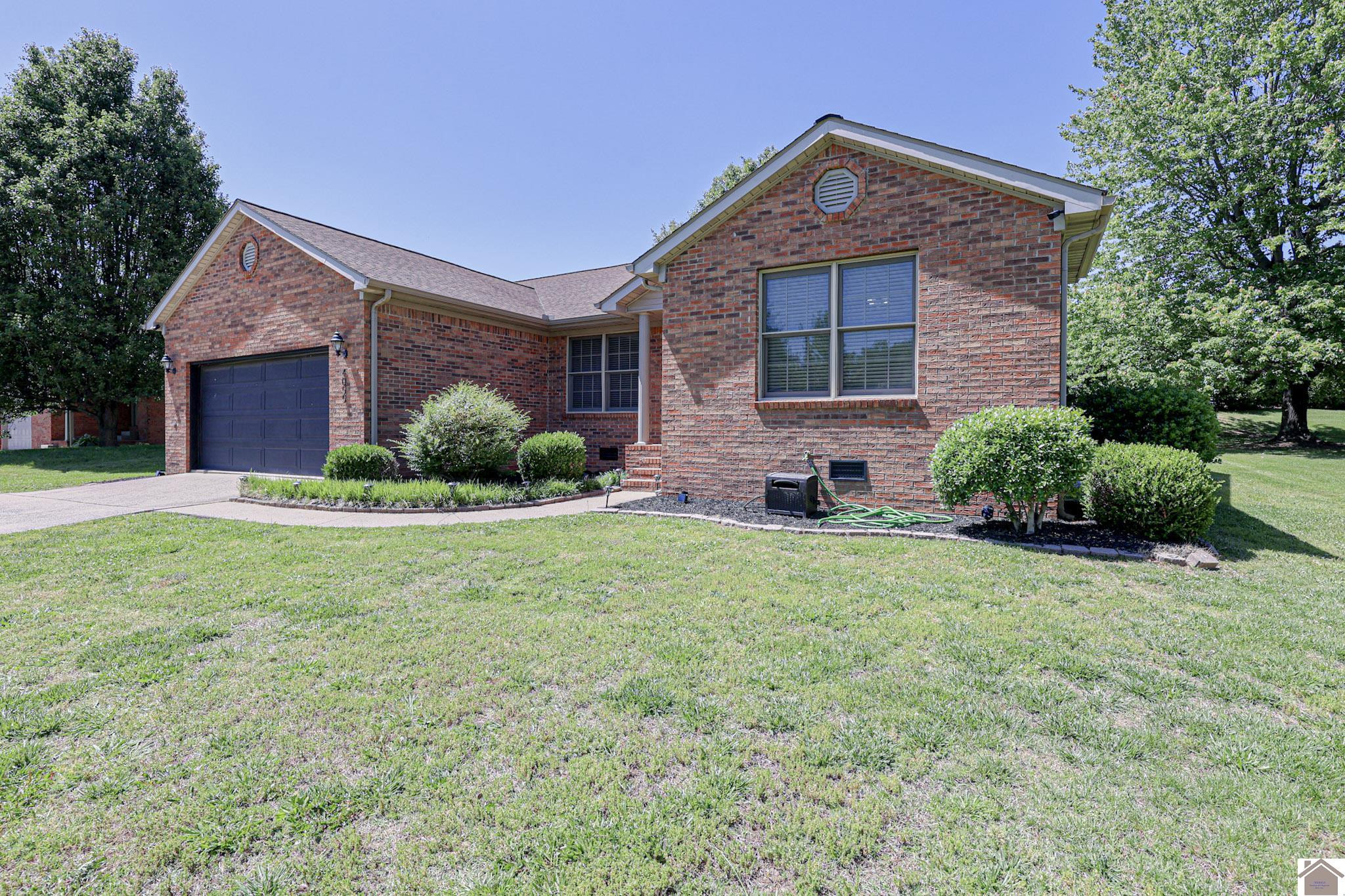 4055 Lovelaceville Road Paducah, KY 42001 - Photo 3 of 35 Front Exterior