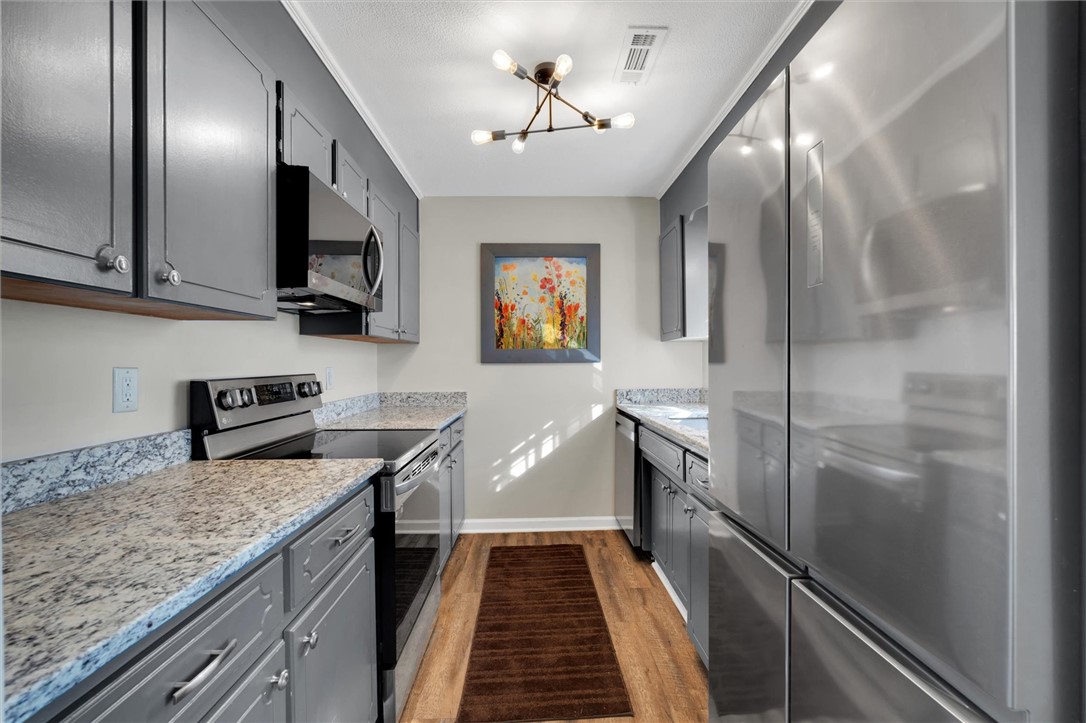 1051 Southfield Street Inman, SC 29349 - Photo 5 of 33