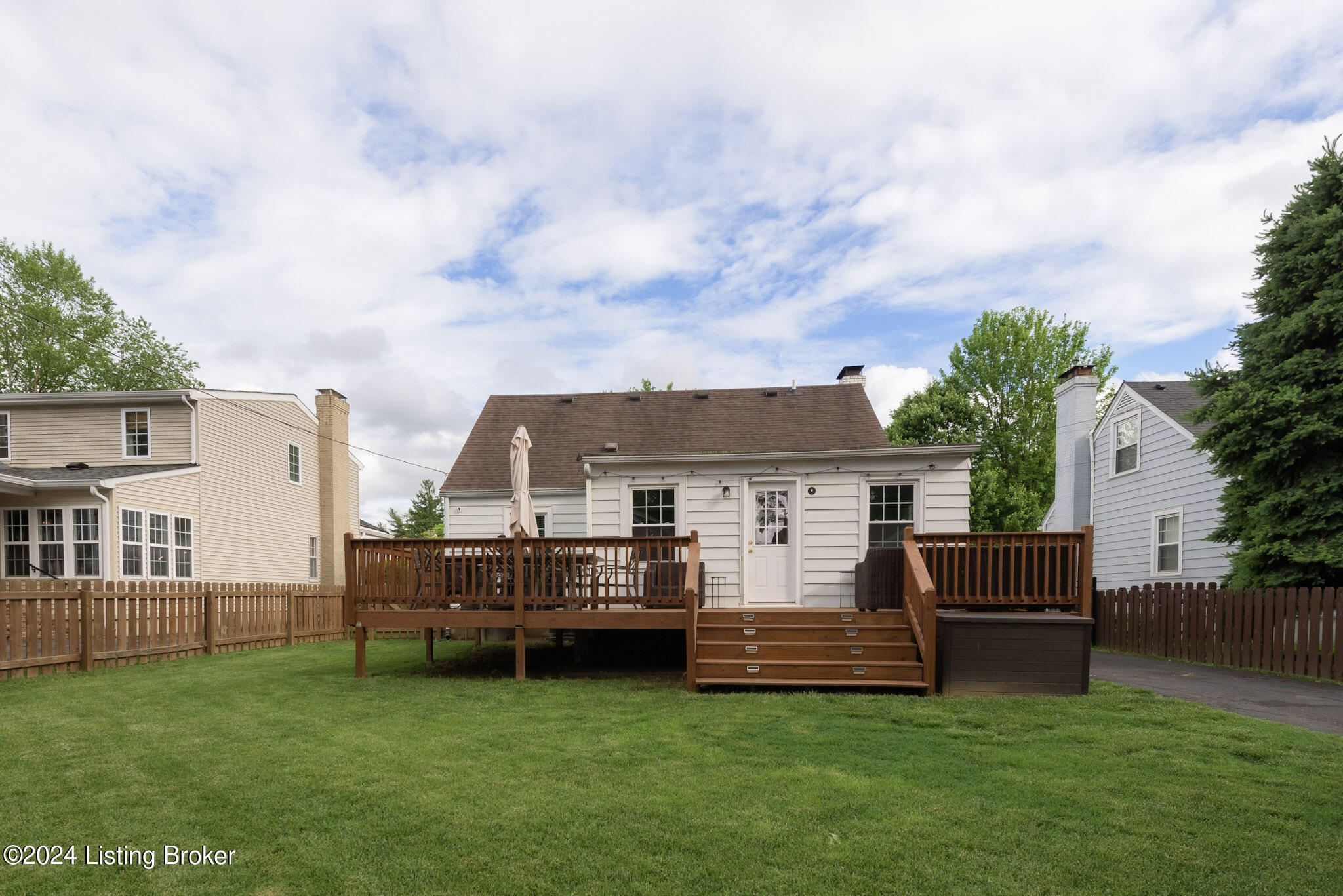 4027 Alton Road Louisville, KY 40207 - Photo 23 of 26 25