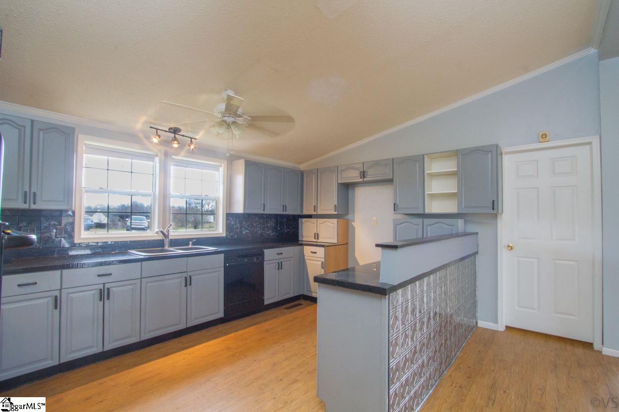 217 Jule Martin Road Anderson, SC 29621 - Photo 15 of 36