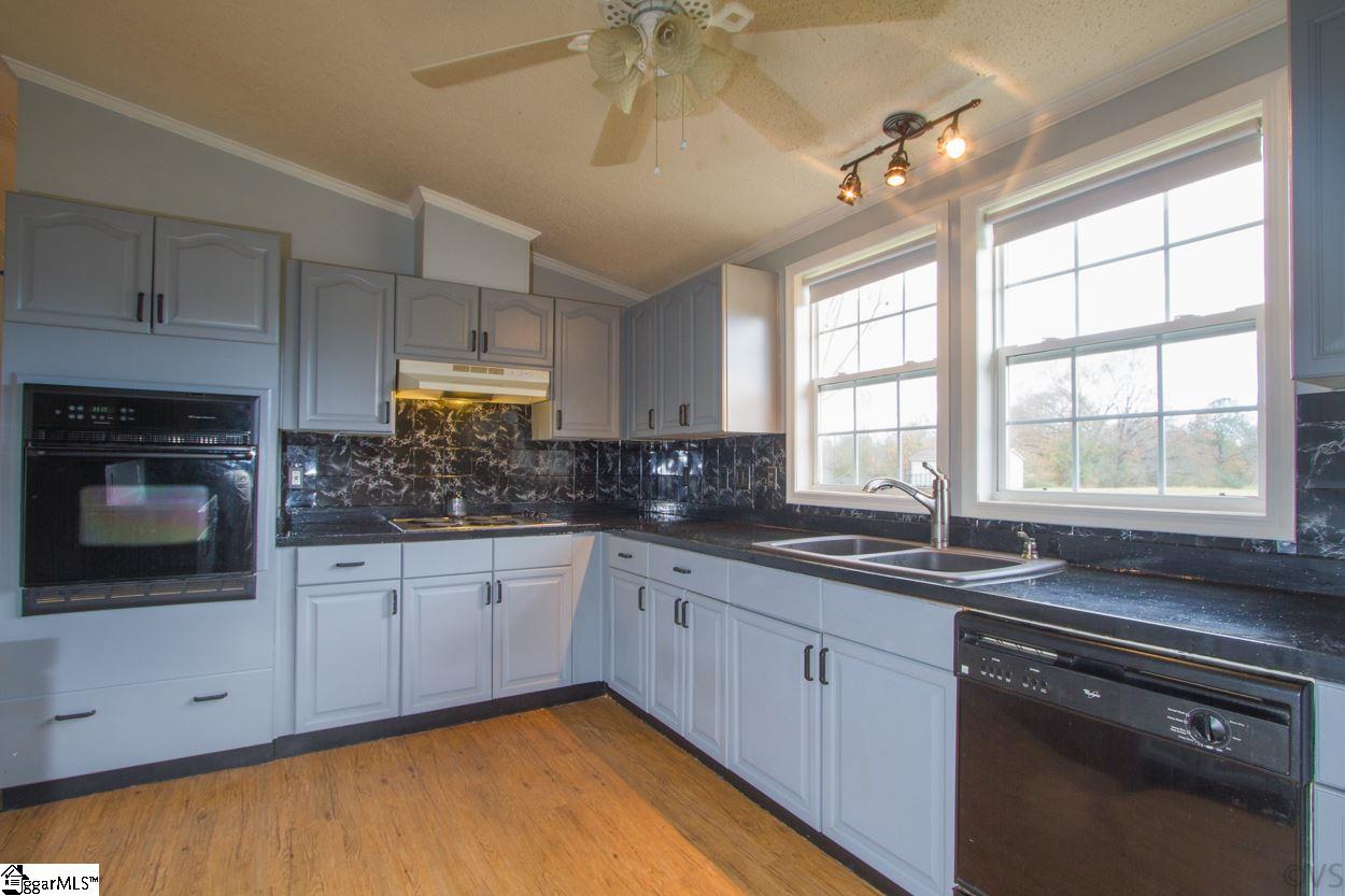 217 Jule Martin Road Anderson, SC 29621 - Photo 16 of 36