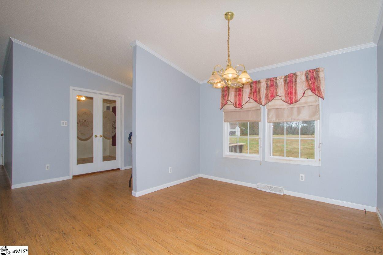 217 Jule Martin Road Anderson, SC 29621 - Photo 6 of 36