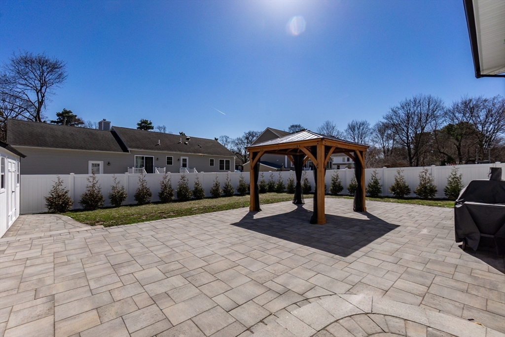 14 Oak Knoll Road Natick, MA 01760 - Photo 36 of 42 Gallery Image 36