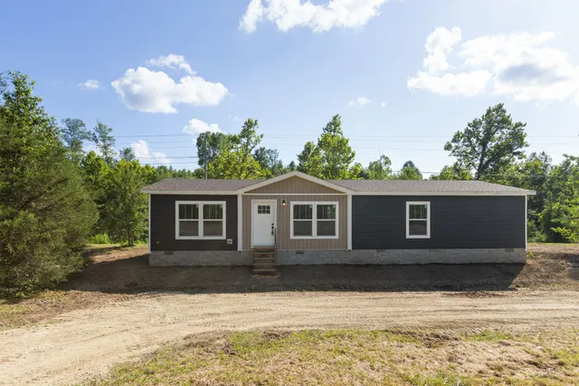 $197,500 | 8386 Highway 412, Linden, TN 37096