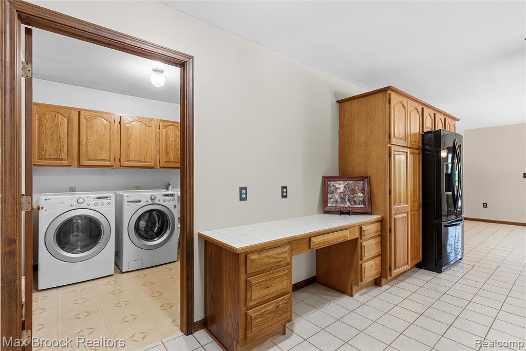 892 Barnes Lake Road Columbiaville, MI 48421 - Photo 30 of 85