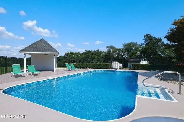 $1,500,000 | 6988 Hwy 64 Street East, Wartrace, TN 37183