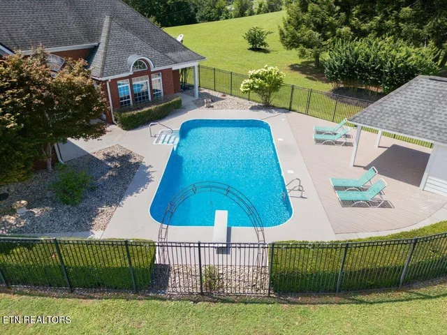 $1,500,000 | 6988 Hwy 64 Street East, Wartrace, TN 37183