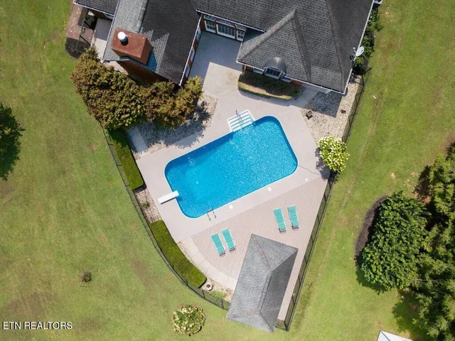 $1,500,000 | 6988 Hwy 64 Street East, Wartrace, TN 37183