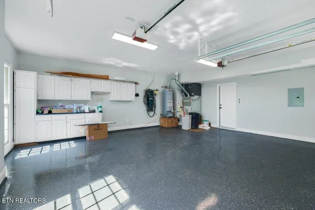 $1,500,000 | 6988 Hwy 64 Street East, Wartrace, TN 37183