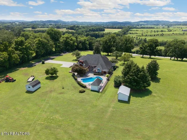 $1,500,000 | 6988 Hwy 64 Street East, Wartrace, TN 37183