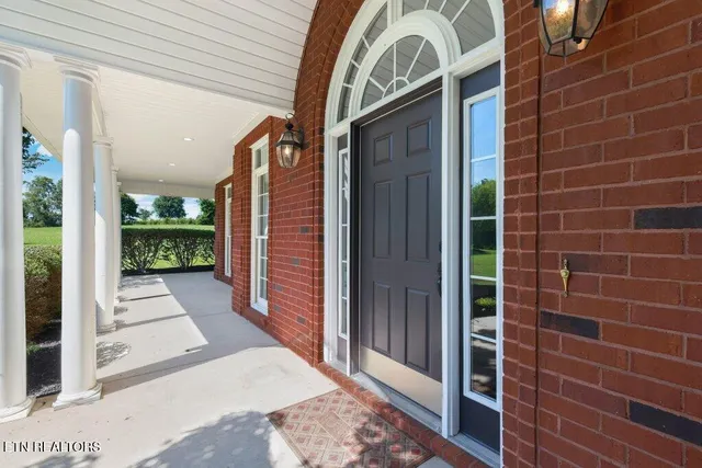 $1,500,000 | 6988 Hwy 64 Street East, Wartrace, TN 37183