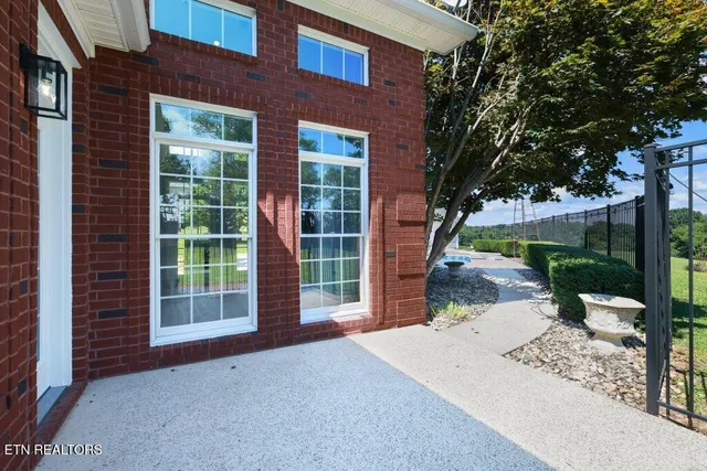 $1,500,000 | 6988 Hwy 64 Street East, Wartrace, TN 37183