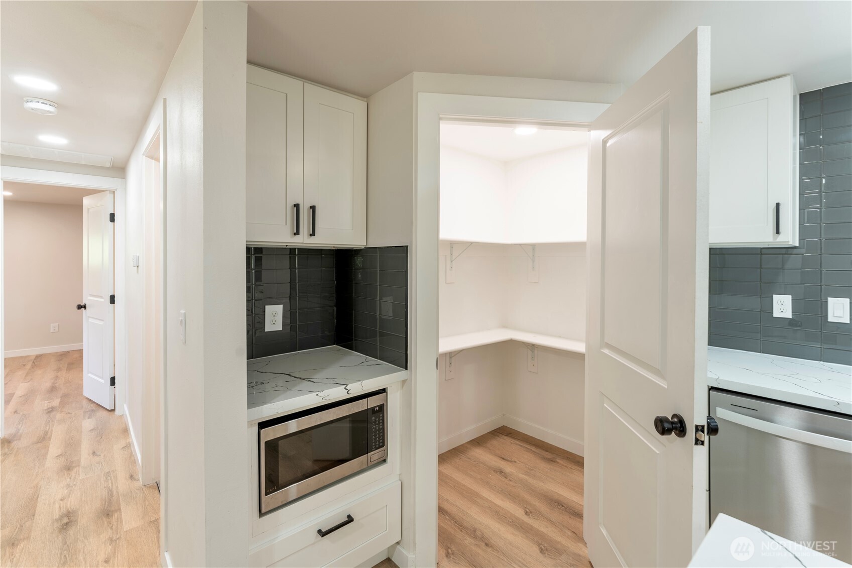 607 244th Street Southwest Bothell, WA 98021 - Photo 7 of 29