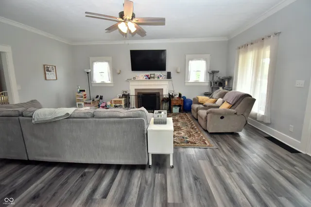 $350,000 | 990 East Washington Street, Martinsville, IN 46151