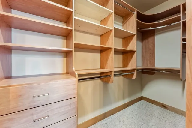 a view of walk in closet