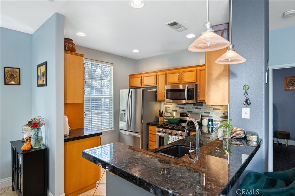 24120 Victoria, Unit 47 Valencia, CA 91355 - Photo 8 of 26